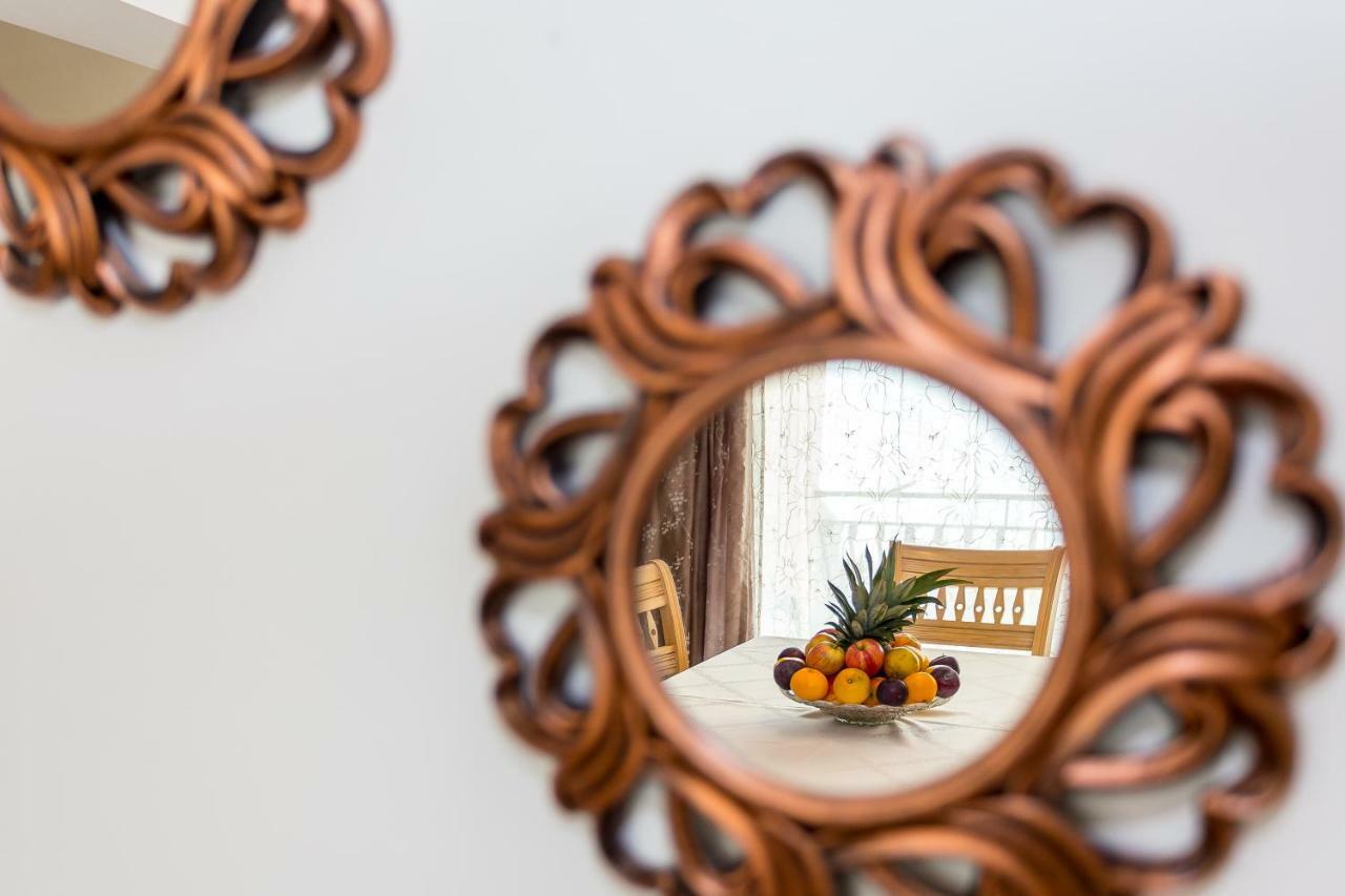 Urban Luxury Suites Juricevic Duće Buitenkant foto