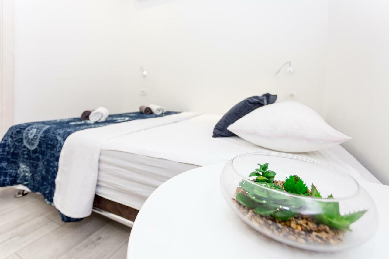 Urban Luxury Suites Juricevic Duće Buitenkant foto