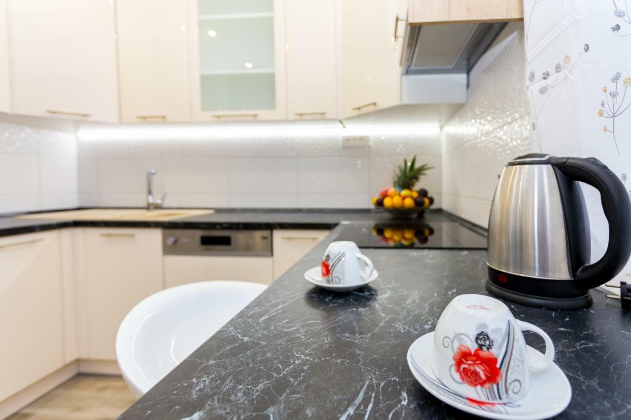 Urban Luxury Suites Juricevic Duće Buitenkant foto