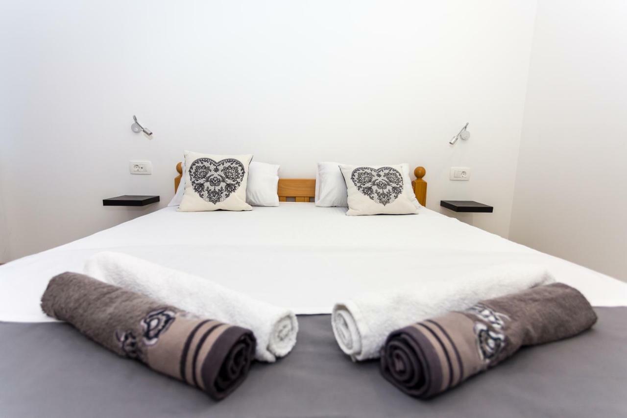 Urban Luxury Suites Juricevic Duće Buitenkant foto