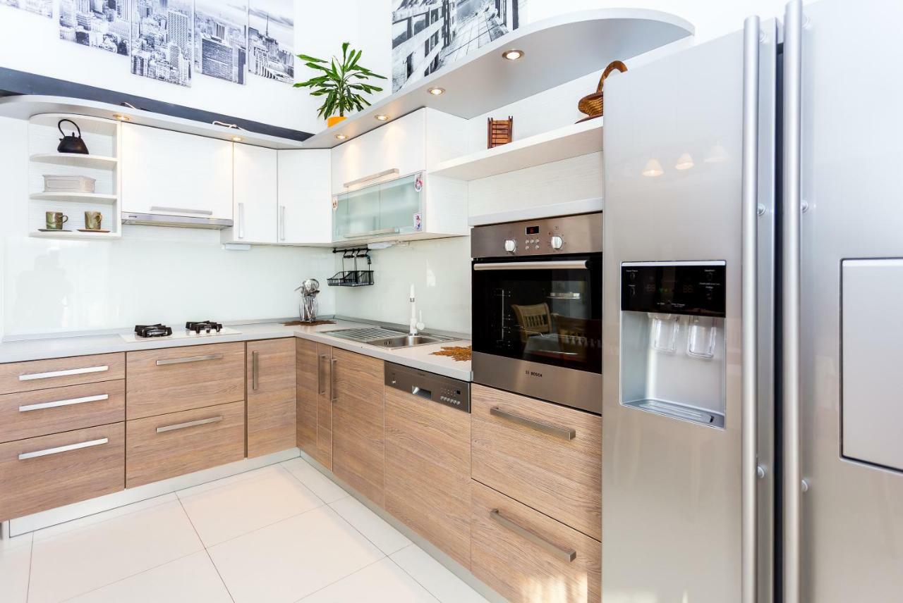 Urban Luxury Suites Juricevic Duće Buitenkant foto
