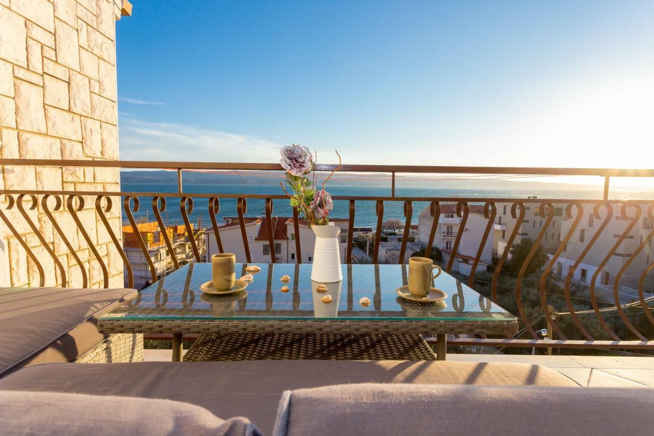 Urban Luxury Suites Juricevic Duće Buitenkant foto