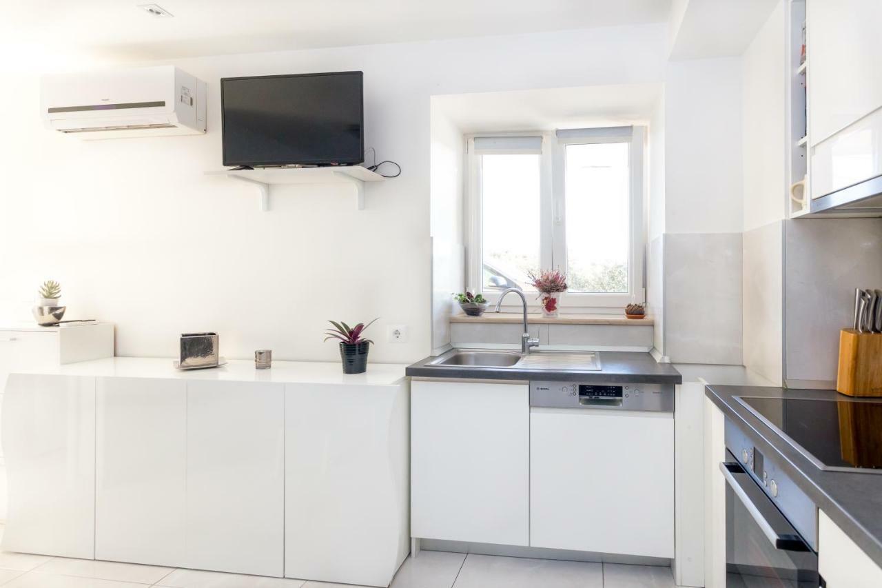 Urban Luxury Suites Juricevic Duće Buitenkant foto